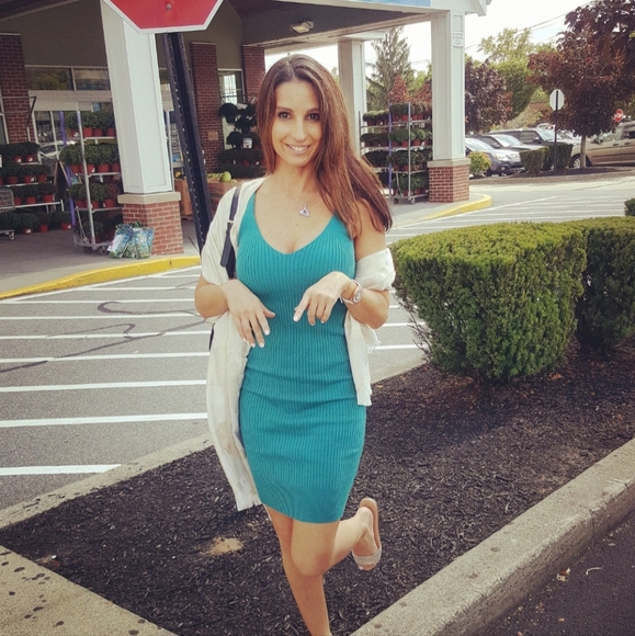 Welcome to my Posh Closet!! - Picture 7 of 15